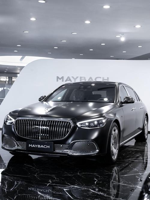 佛山76岚图汽车的售后服务让用户无忧出行，迈巴赫未来的豪华车趋势