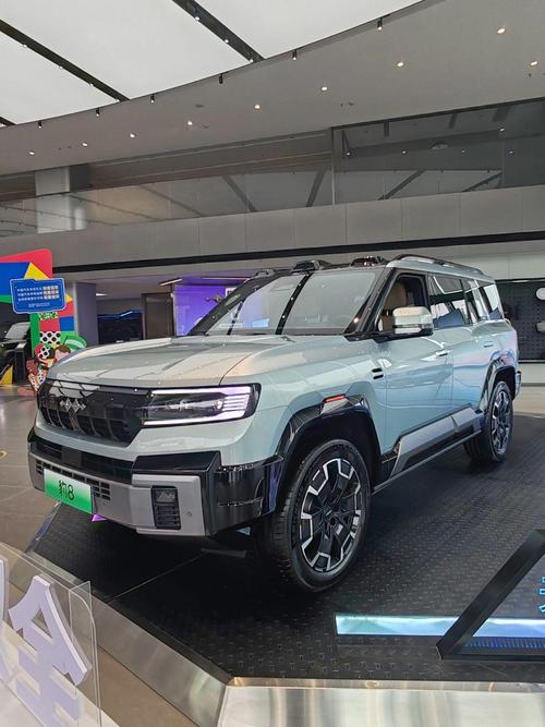 佛山76比亚迪方程豹硬派越野的爆款，英菲尼迪35周年与你共成长
